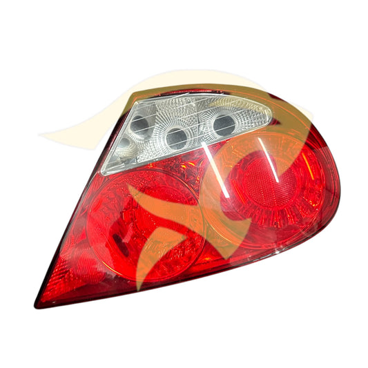 R/H Rear Lamp Cluster Lens - XR82102 / XR845504